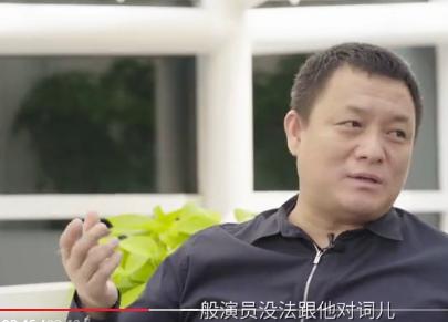探秘小巷深处的演艺之星，演员专访与独特小店的品味之旅