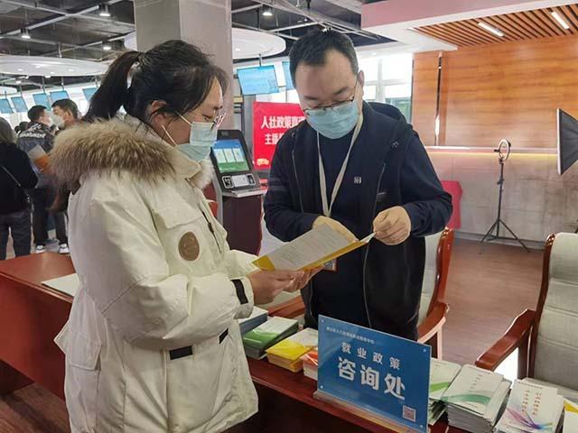 通辽市最新招工做饭，背景、事件与影响概述